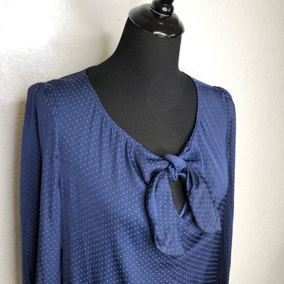 Cabi navy blue swiss dot knot tie front top size Small #5525 - Picture 3 of 16